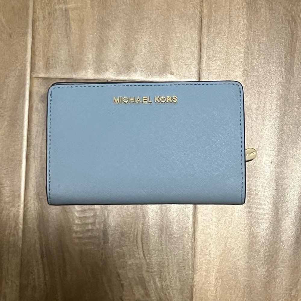 Michael Kors Jet Set Slim Bifold Wallet